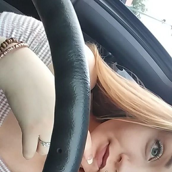 Meet your Posher, Cheyenne - Picture 1 of 1